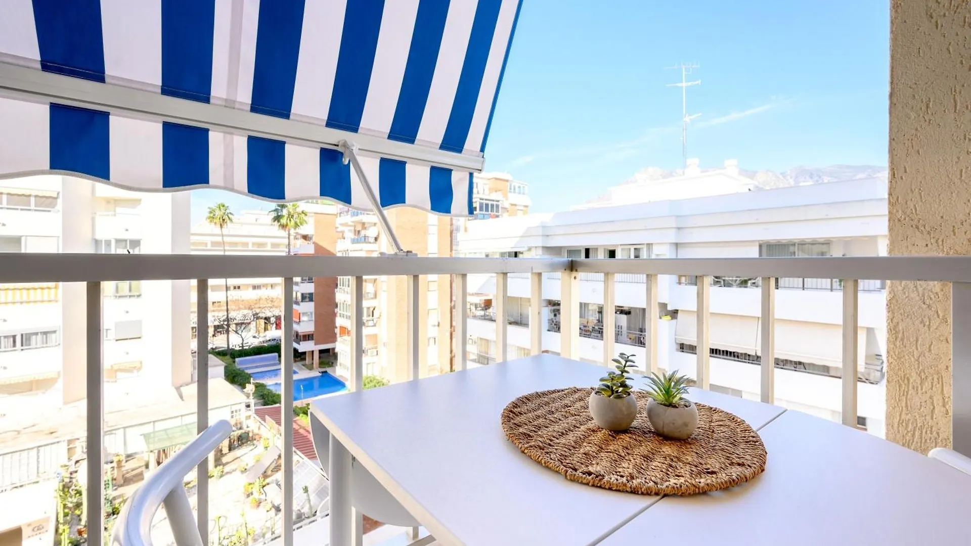 Estudio Alhambra Beach I Marbella España